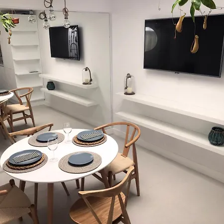 Cosy 2 Bedroom Apartment In La Caleta, Tenerife * Costa Adeje (Tenerife)