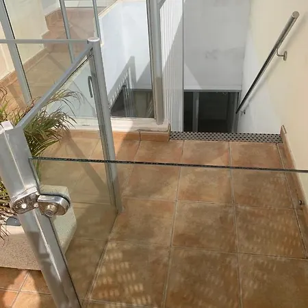 Cosy 2 Bedroom Apartment In La Caleta, Tenerife Apartamento *